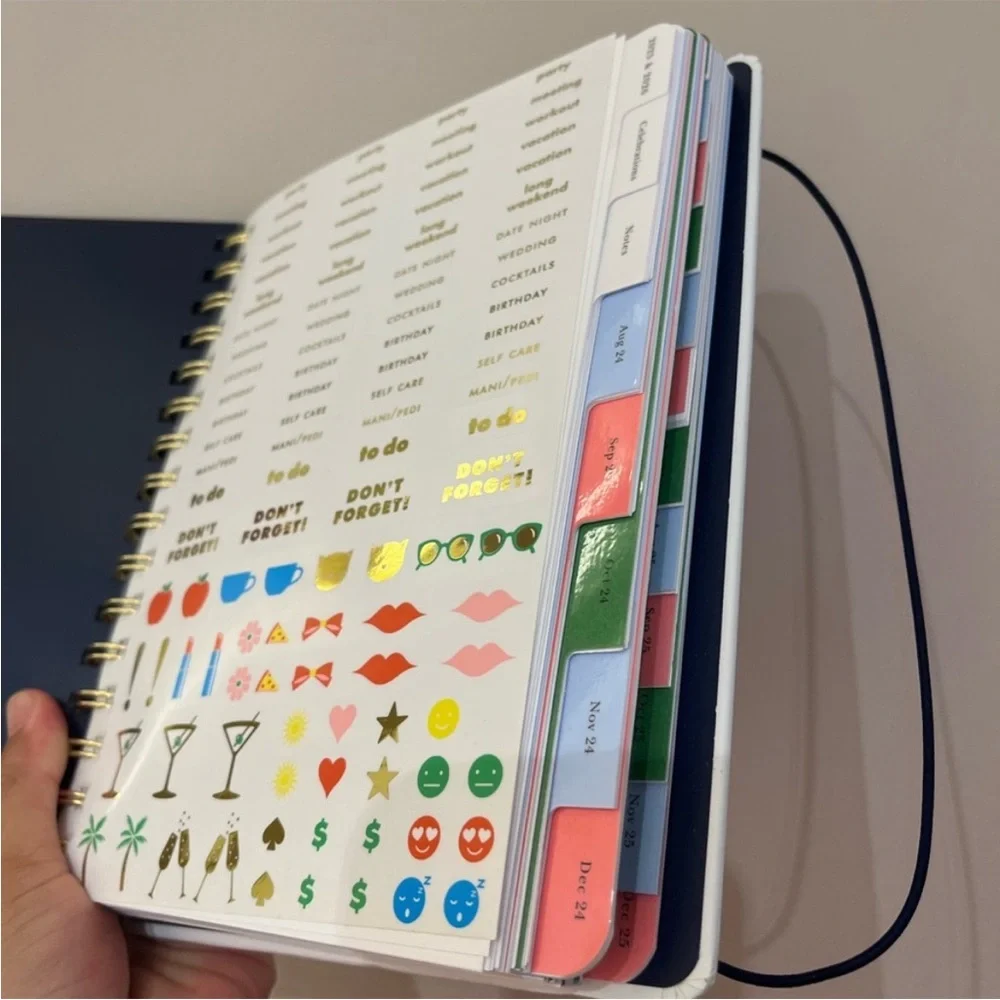 Kate Spade Bookshelf 2024-25 17-month Large Planner #K240244#
